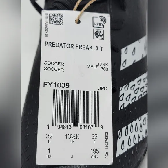 Adidas Predator Freak .3 T NEW FY1039 Black Turf Football Boots Youth Size 1 New