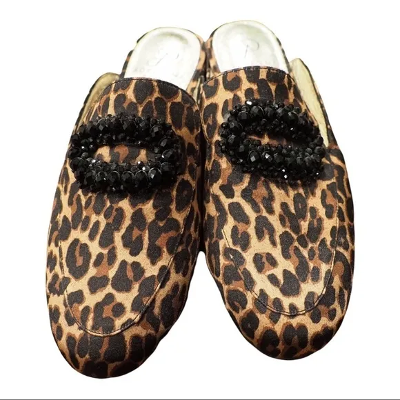 Adrianna Papell sz 7 leopard print mule flats w/ buckle of beads