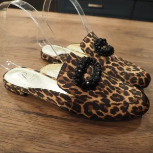 Adrianna Papell sz 7 leopard print mule flats w/ buckle of beads