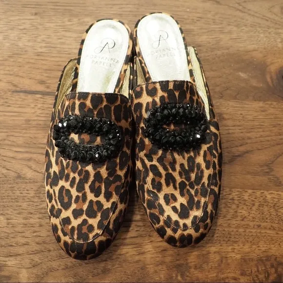 Adrianna Papell sz 7 leopard print mule flats w/ buckle of beads