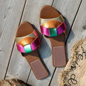 Alba Crest Flat Buckle Sandals