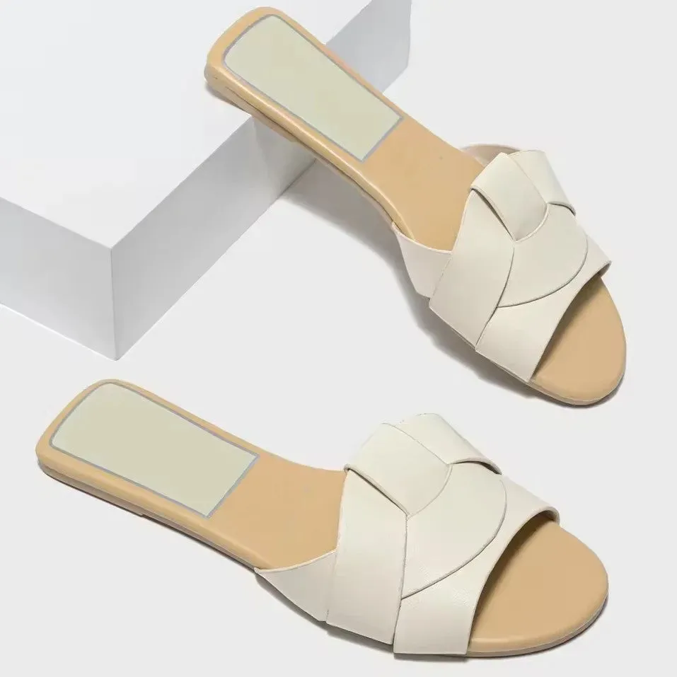 Alba Crest Flat Buckle Sandals