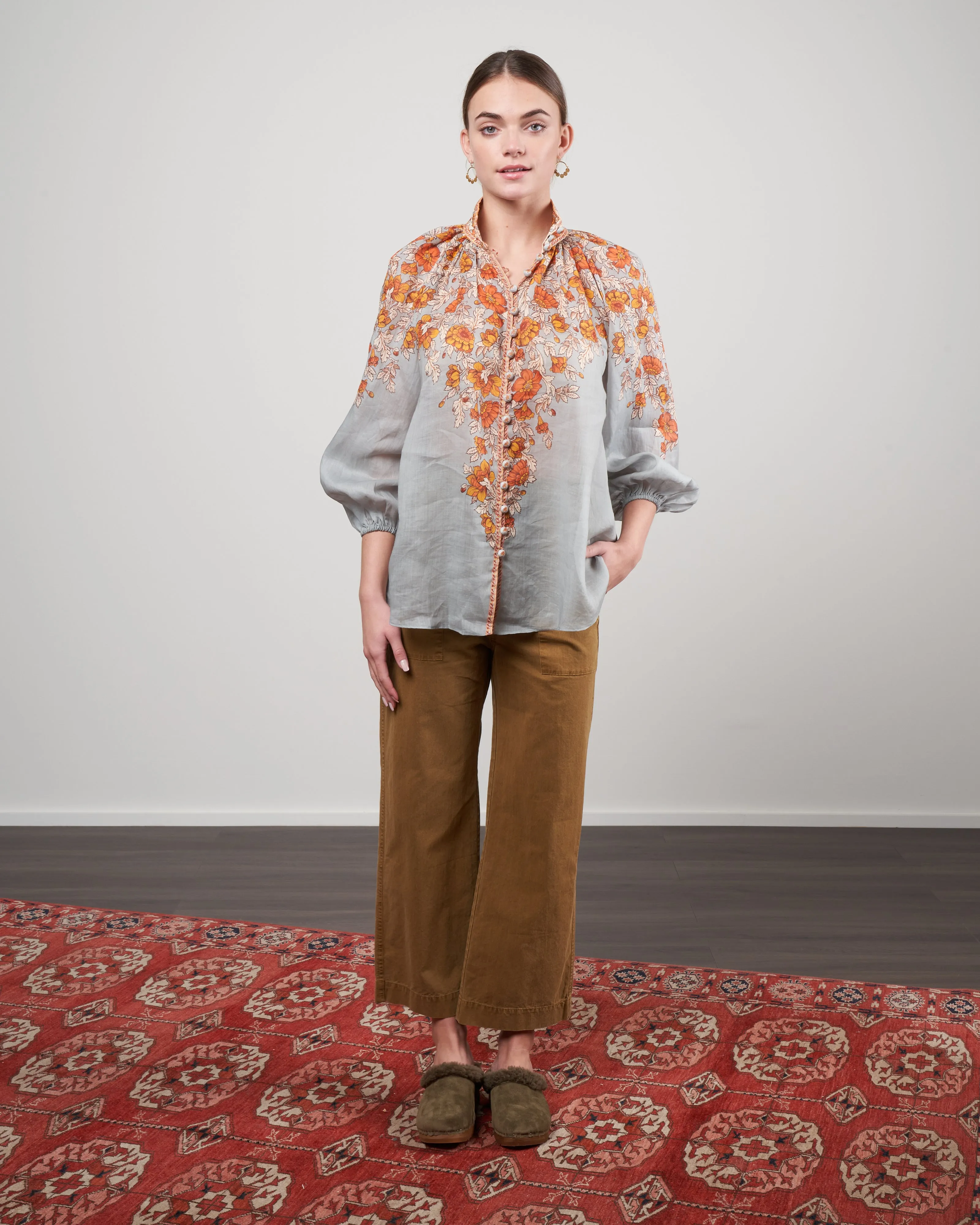 andie billow blouse - dusty blue floral dblf