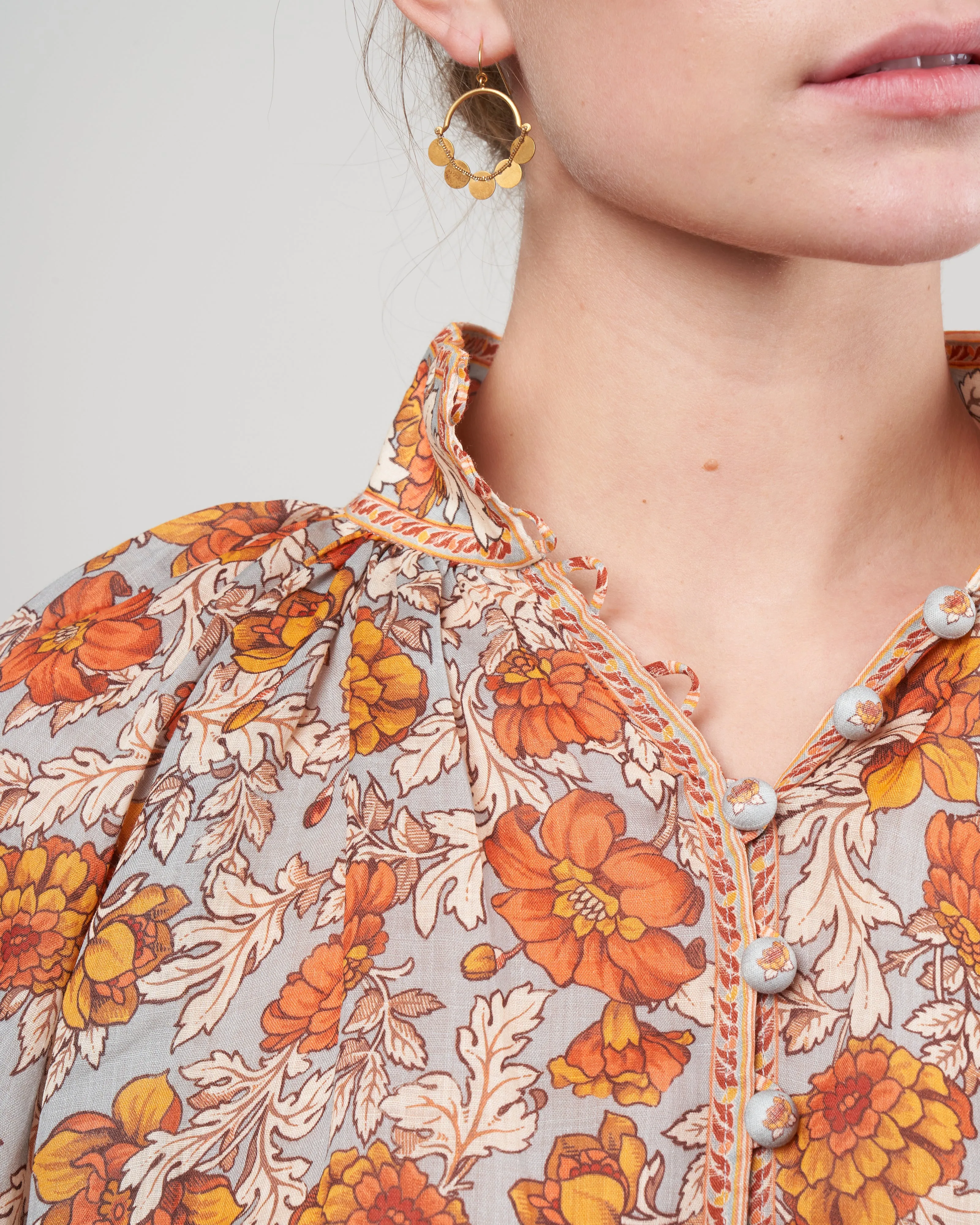andie billow blouse - dusty blue floral dblf