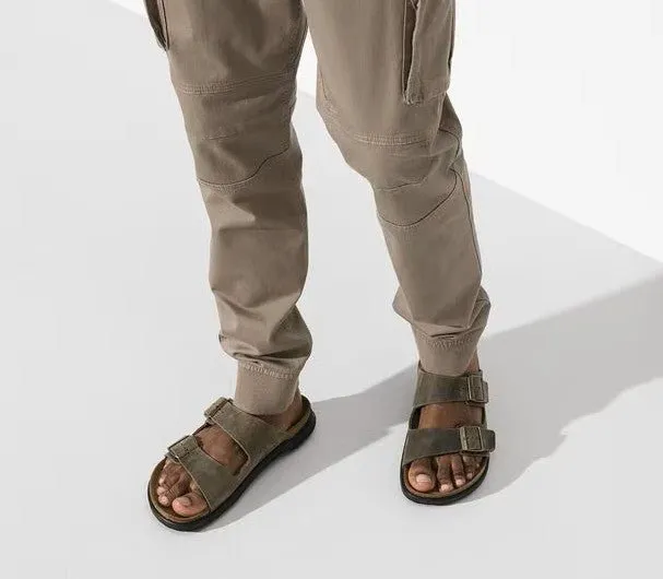 Birkenstock Arizona Rugged Sandals - Faded Khaki Oiled Leather | Polyurethane Sole