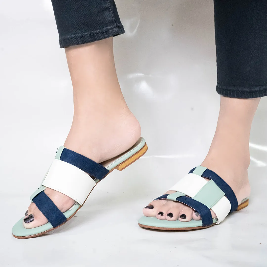 Blue & White Lantana Flats