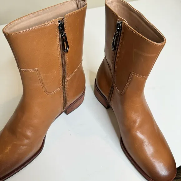 Botkier Romona Leather Zip Booties size 7