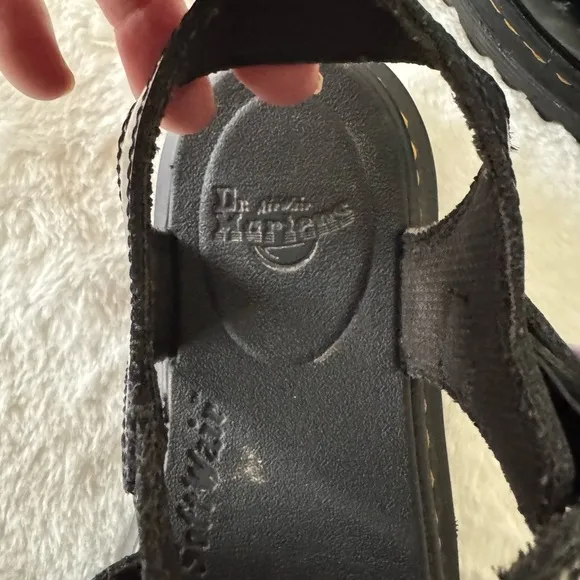 Dr. martens JUNIOR MARLOWE SHIMMER black HEART STRAP SANDALS size 4/5