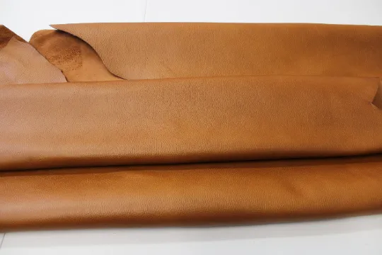 Honey Brown Floater Leather Hide  - Thickness: 1.6-1.8 mm/ 4 - 4.5oz / Size 18 SqFt - Honey Cowhide