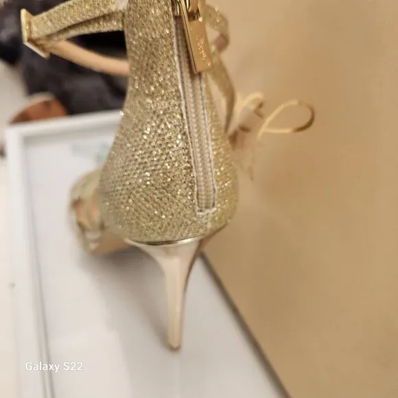 Jewel Badgley Mischka &quot;Galen&quot; Gold Heeled Sandals. NIB. Size 7