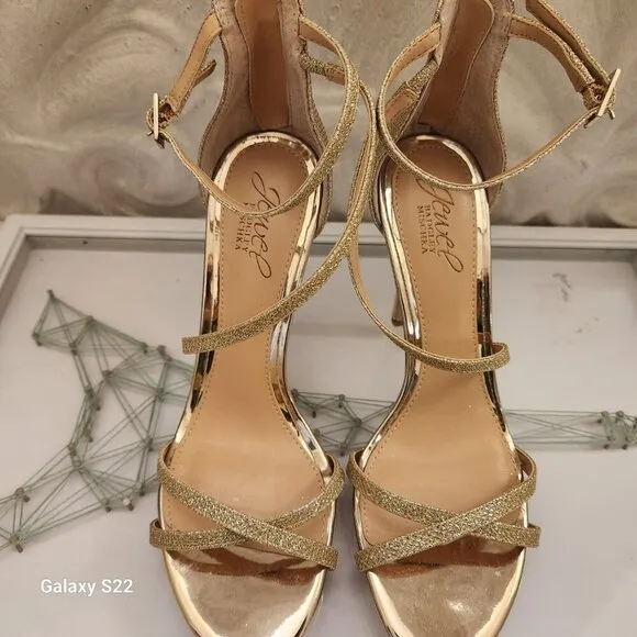 Jewel Badgley Mischka &quot;Galen&quot; Gold Heeled Sandals. NIB. Size 7