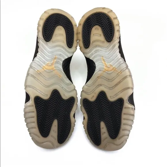 Jordan Future Gold GS Sneakers