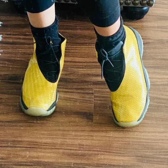 Jordan Future Gold GS Sneakers