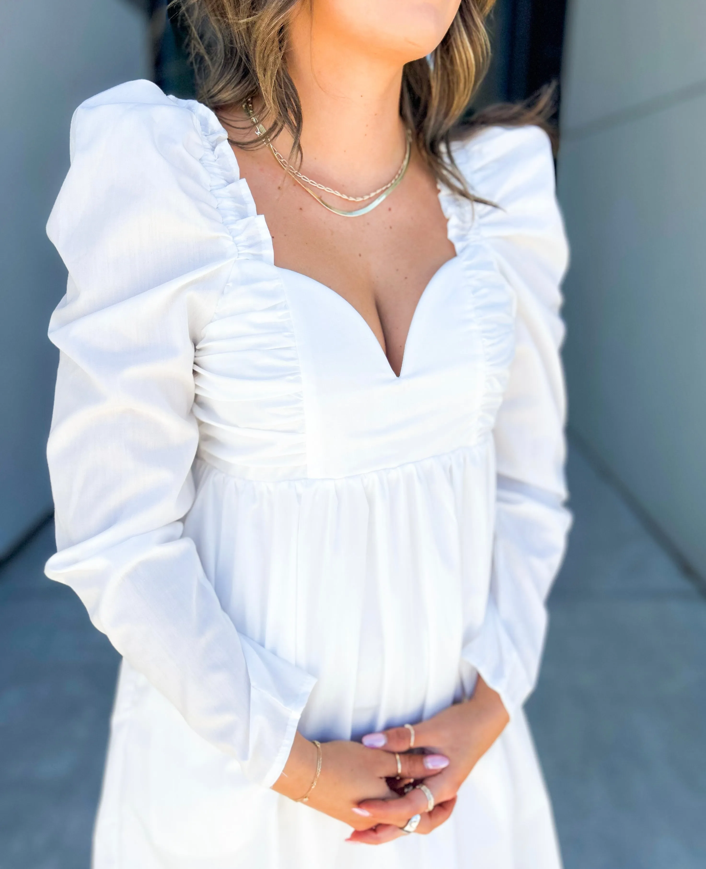 Keely Sweetheart Puff Shoulder Dress (White)