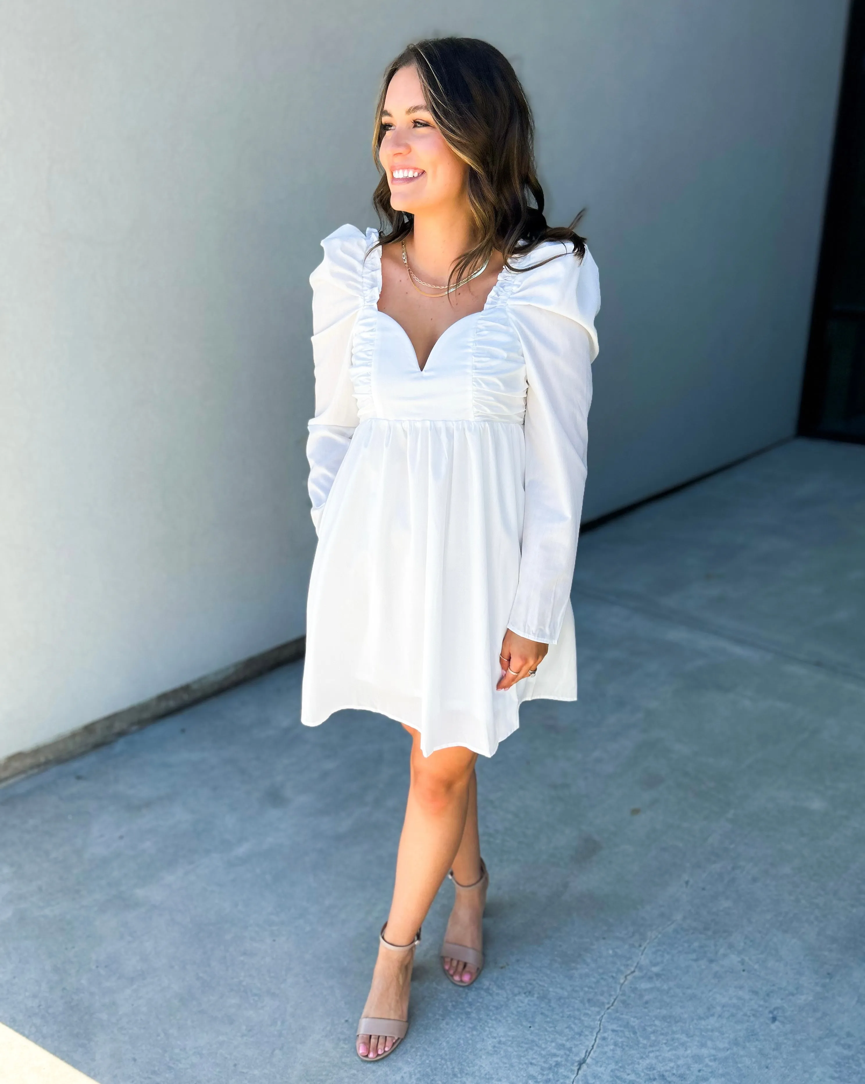 Keely Sweetheart Puff Shoulder Dress (White)