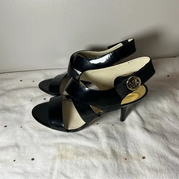 MACHEAL KORS JOSELLE  OPEN TOE BLACK PATER LEATHER HELL WOMEN SIZE 9