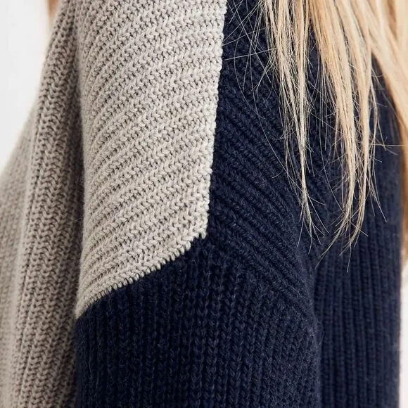Madewell Patch Pocket Pullover Sweater in Colorblock Navy Blue Gray J8783 NWT