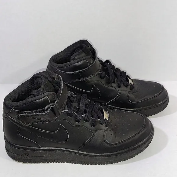 Nike Air Force 1 Black Sneakers Youth Size 5.5