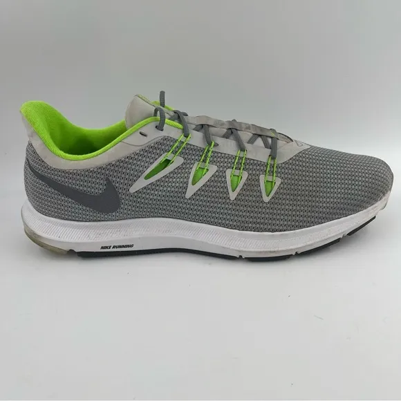 Nike Men’s Quest Grey Green Lace-Up Low Top Athletic Running Shoes - Size 14