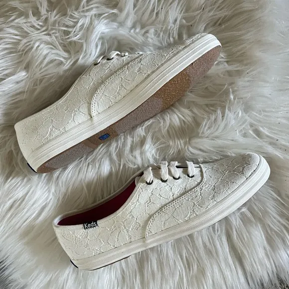 NWOB Keds champion white lace sneakers