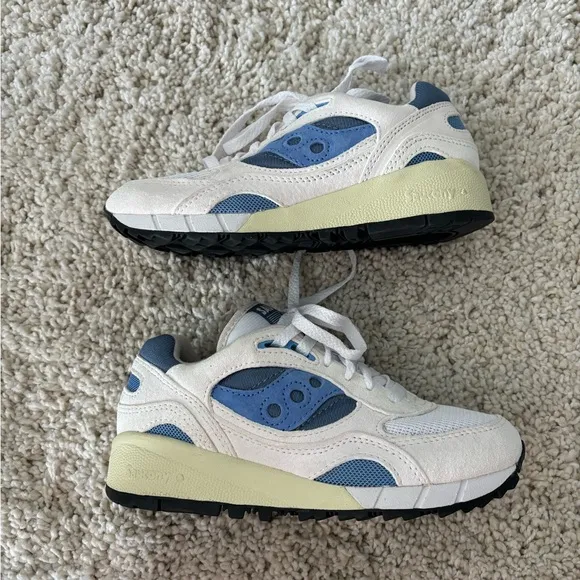 NWOT Saucony Shadow 6000 OG White/Blue Men's Kids Sneakers Size 4