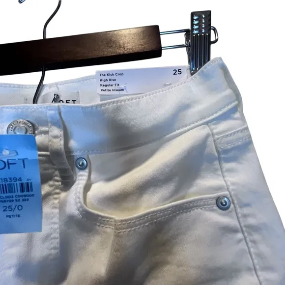 NWT Loft High Rise Kick Crop Jeans, 25/0P