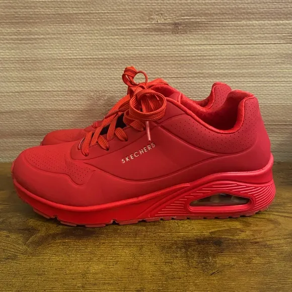 Skechers Street Los Angeles Women’s Red Sneakers Air Cooled Memory Foam Red 9.5