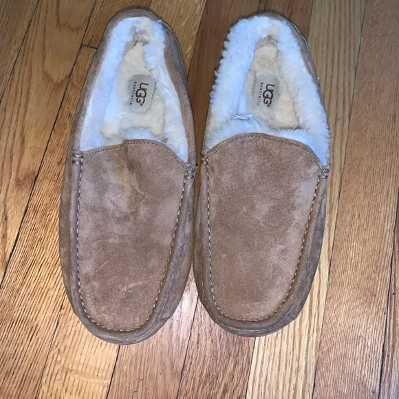 Ugg loafers size 9