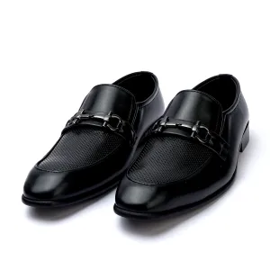 Valuable Perforated Leather - Slip-On Formal Loafers - Black