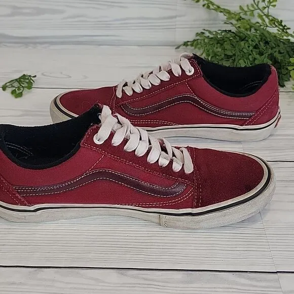 Vans Old Skool Pro  rumba red sneakers Men's Size 9