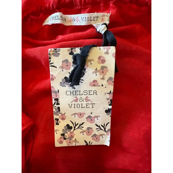Women's Chelsea &amp; Violet Dress Size L Red Ruffles Lined Textured Fabric NEW