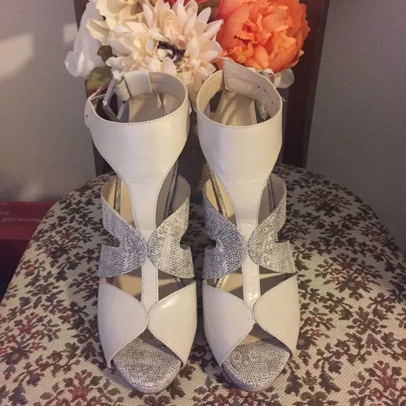 WORN ONCE - Nine West Peppino Heeled Sandals