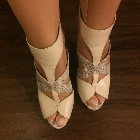WORN ONCE - Nine West Peppino Heeled Sandals
